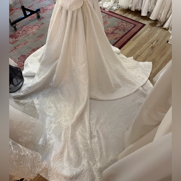 Dorothy- Rings Collection - Picture 5 of 6